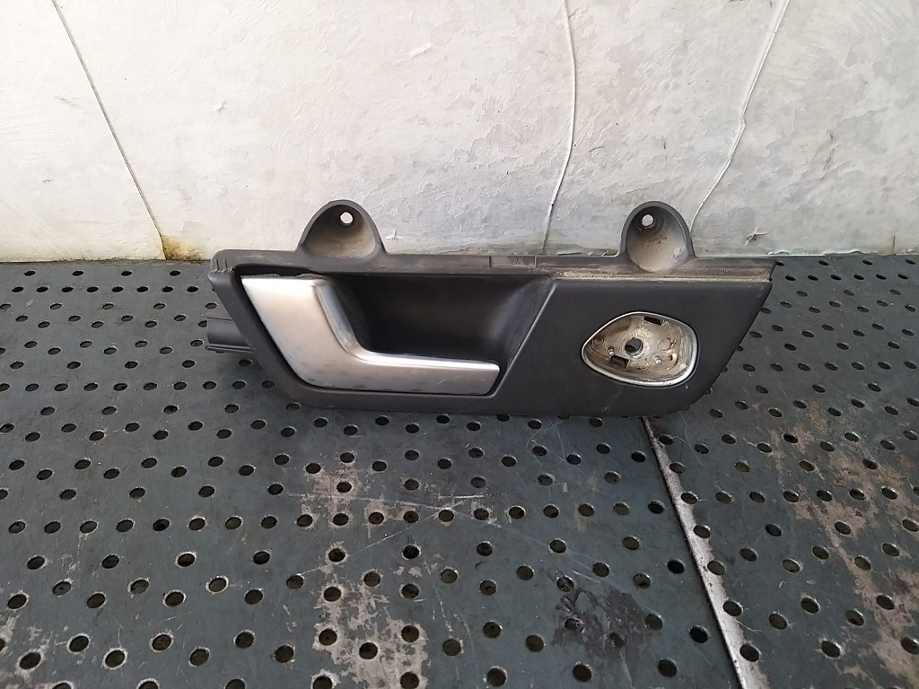 Maner interior usa stanga spate audi a4 b7 8e 8e0839019