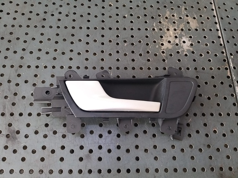 Maner interior usa stanga spate audi a4 b8 8k 8k0839019
