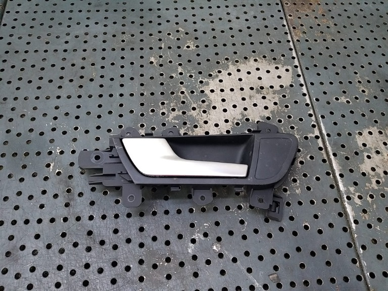 Maner interior usa stanga spate audi a4 b8 8k 8k0839019
