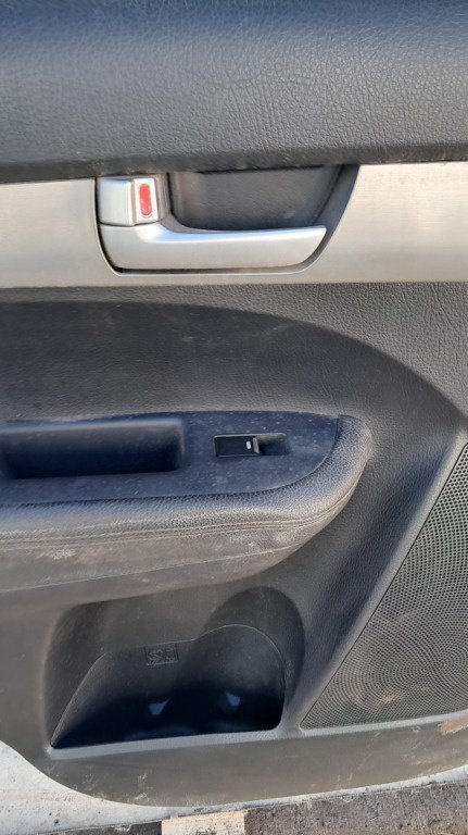 Maner interior usa stanga spate Kia Sorento an 2010