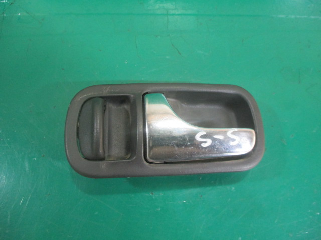 MANER INTERIOR USA STANGA SPATE NISSAN TERRANO 2 4X4 FAB. 1999 - 2007 ⭐⭐⭐⭐⭐