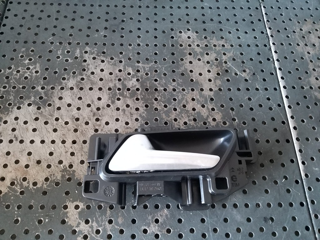 Maner interior usa stanga spate peugeot 5008 2 98201553w 25527w01
