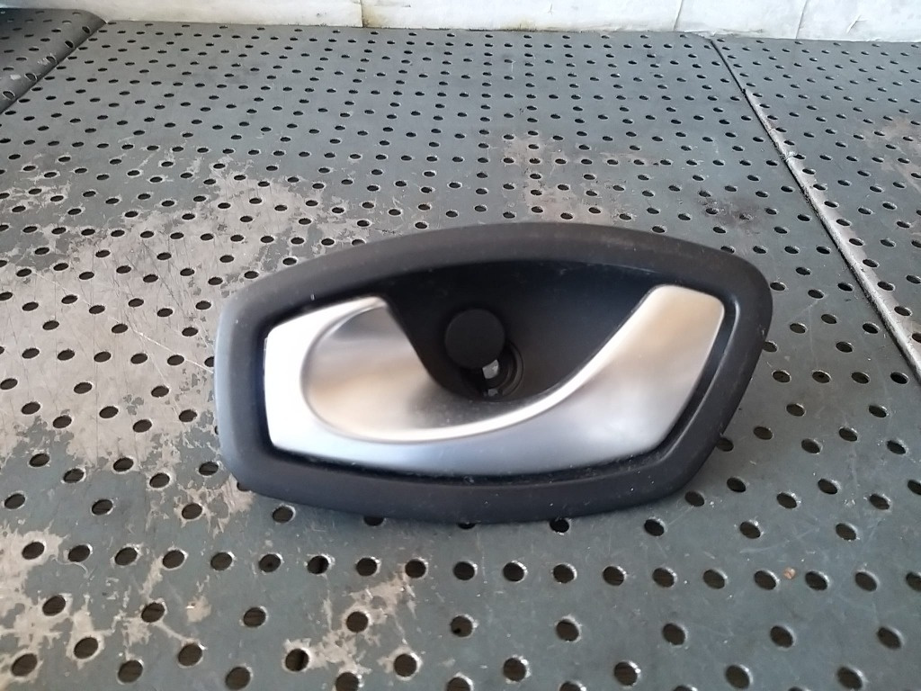 Maner interior usa stanga spate renault megane 3 826730001r