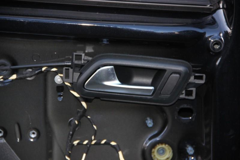 Maner interior usa stanga spate Volkswagen Amarok 2009->