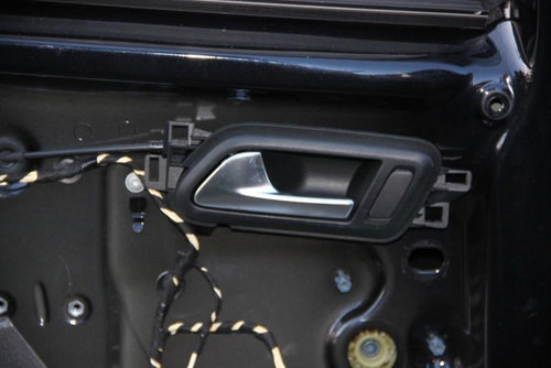 Maner interior usa stanga spate Volkswagen Amarok 2009->