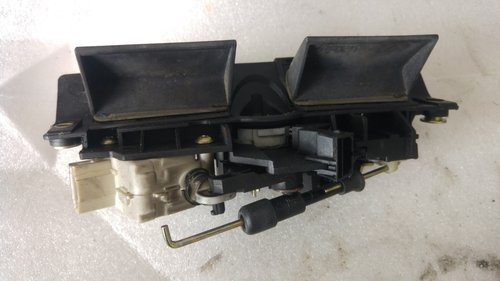 Maner mecanism deschidere haion audi a6 c5 2000 4b0827565h