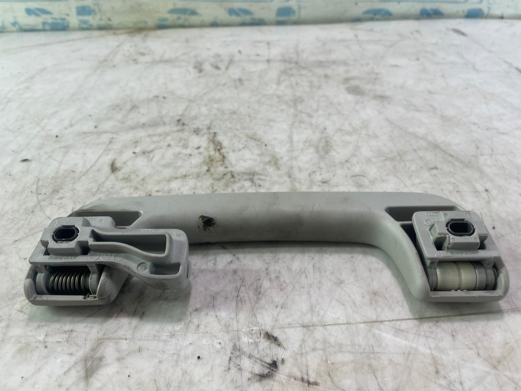 Maner plafon 8e0857607 Audi A4 B7 [2004 - 2008] 2.0 tdi BPW