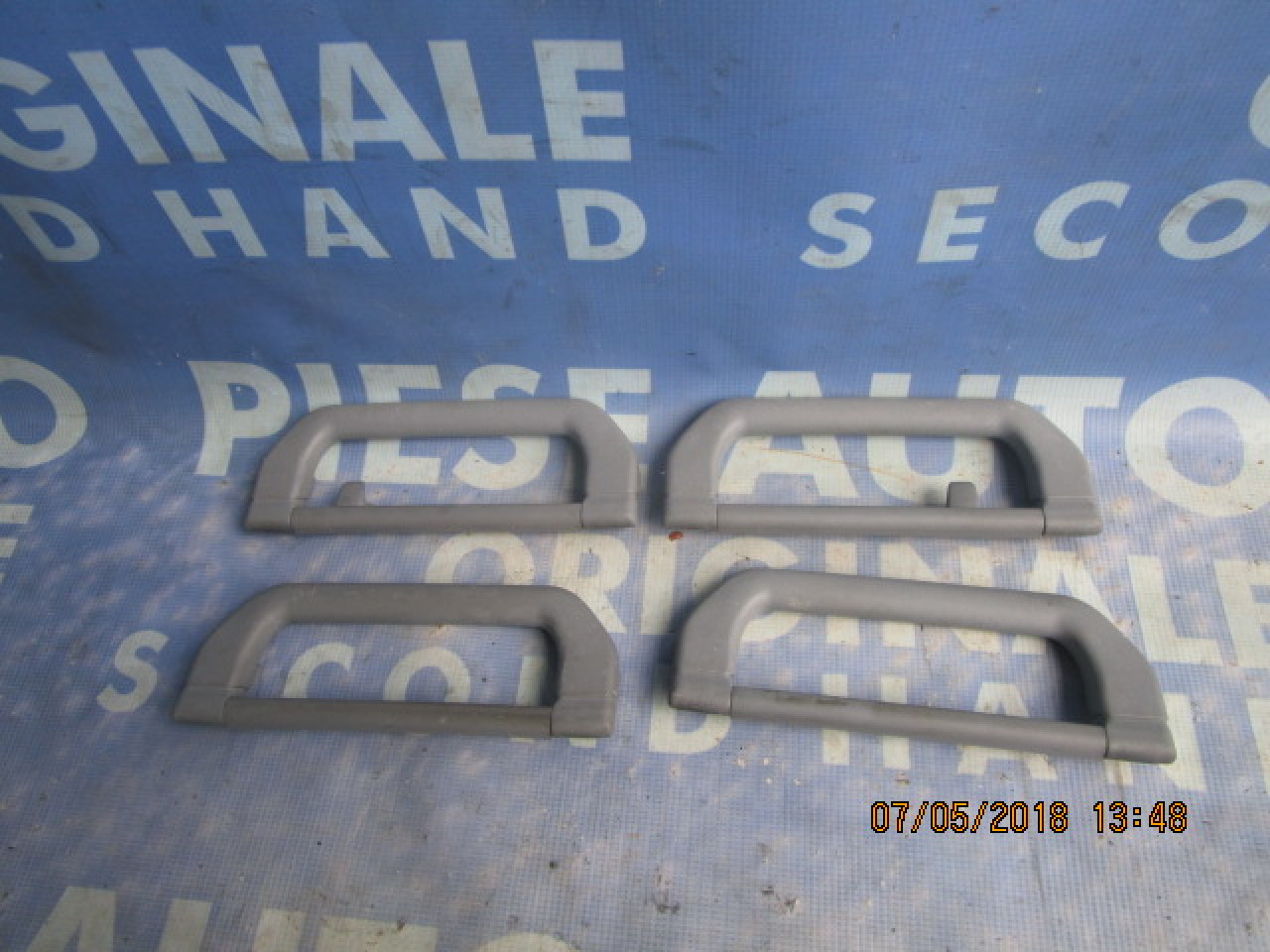 Maner plafon BMW E34 ; sedan