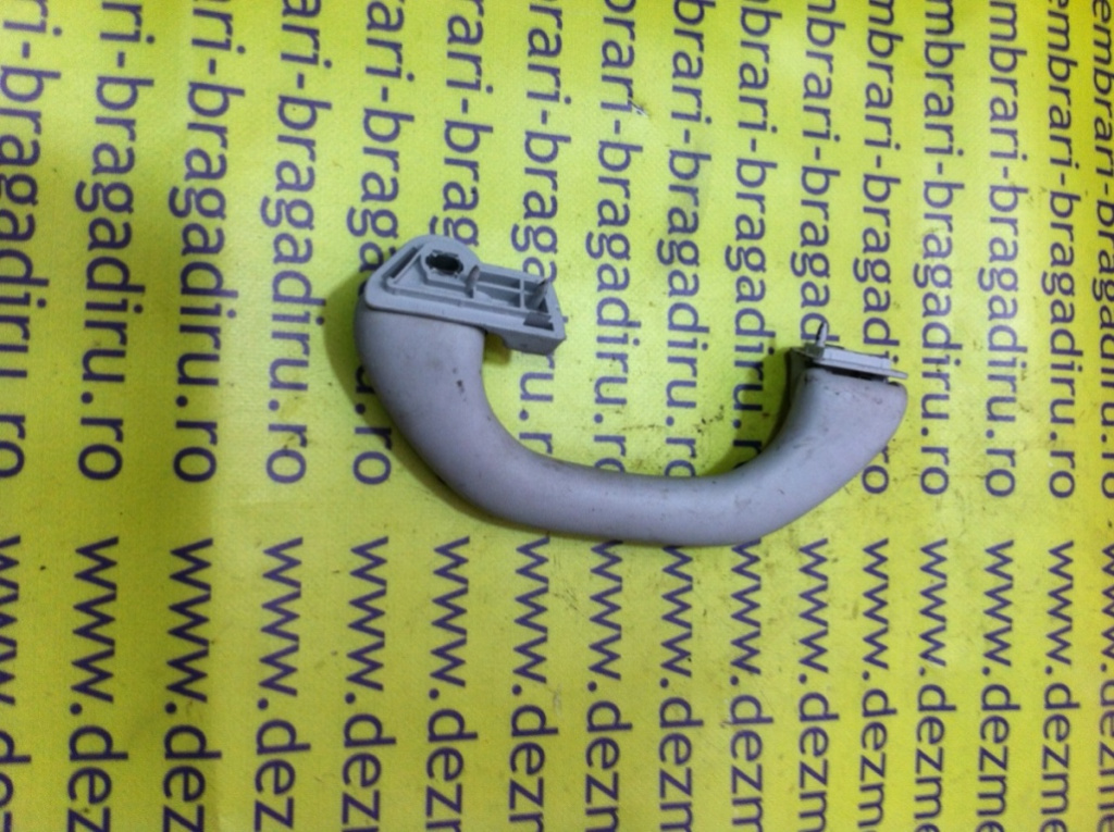 Maner plafon dreapta spate Volkswagen VW Bora [1998 - 2005] Sedan 1.6 16V MT (105 hp) (1J2)