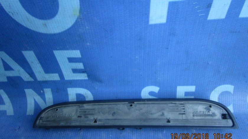 Maner portbagaj Renault Kangoo ; 7700308723 (cu lampi numar)