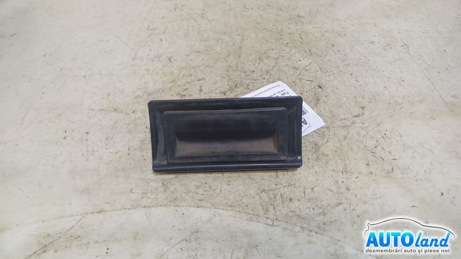 Maner Usa Actuator Portbagaj 2 Pini La Mufa Volkswagen Jetta VI 2010-2014