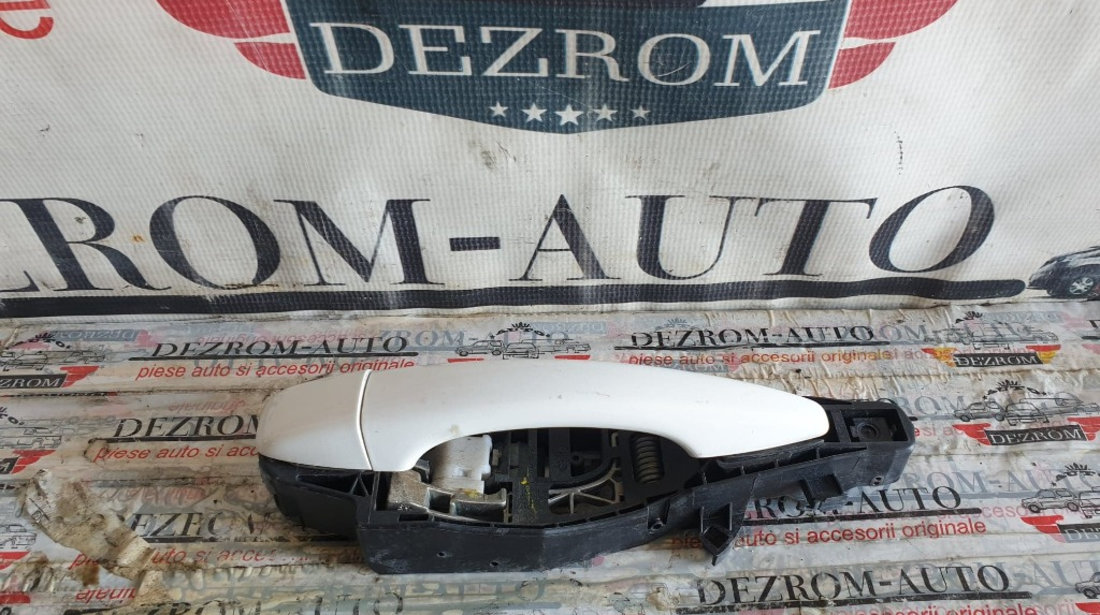 Maner usa + antimoniu dreapta fata Citroen C4 II (B7) cod piesa : 9688834080