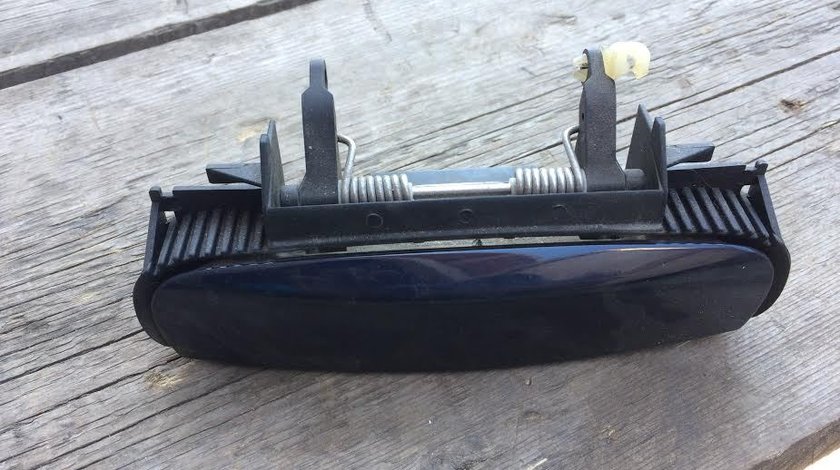 Maner usa Audi A4 B7 4B0839885