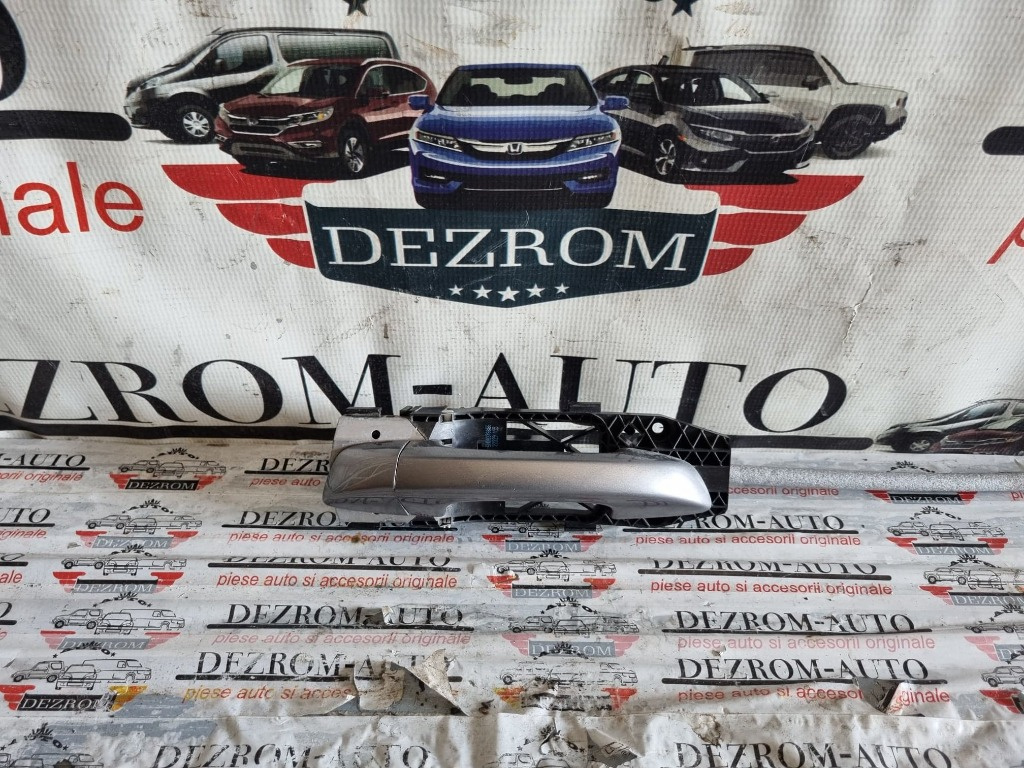 Maner usa cu antimoniu stanga fata VW Up! Hatchback cod piesa : 5N0837885G