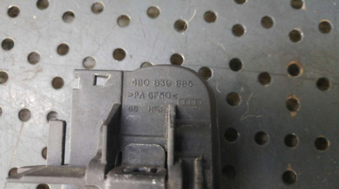 Maner usa dreapta fata audi a3 8p 4b0839885