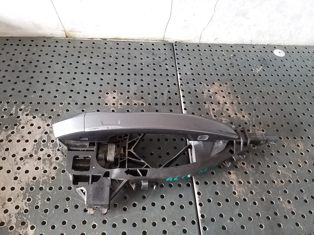 Maner usa dreapta fata audi a6 c8 4k 4n0837812b