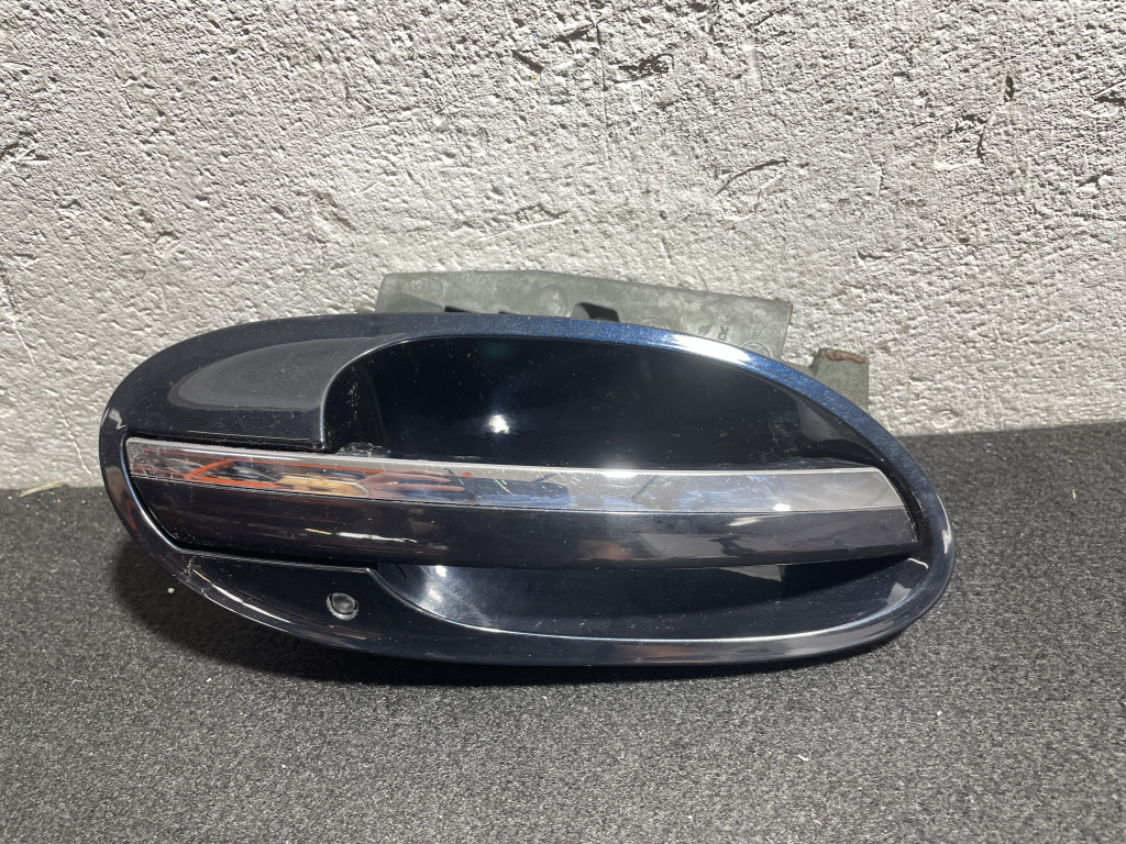 Maner usa dreapta fata BMW 730 d E65 sedan 2008 (cod intern: 229933)