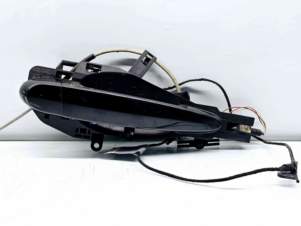 Maner usa dreapta fata Bmw X6 (E71, E72) [Fabr 2007-2014] OEM