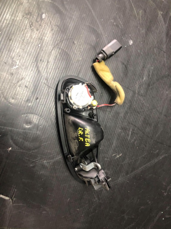 Maner usa dreapta fata cu tweeter seat altea 5p1 5p0837114