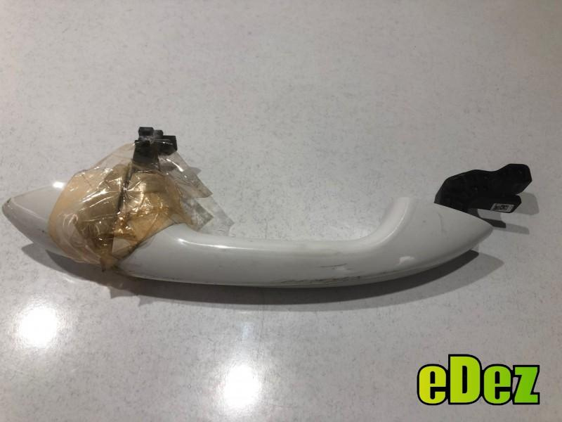 Maner usa dreapta fata culoare alba Mercedes C-Class (2014->) [W205] a0997601459