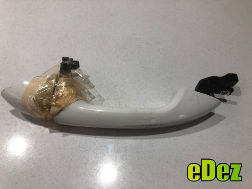 Maner usa dreapta fata culoare alba Mercedes C-Class (2014->) [W205] a0997601459