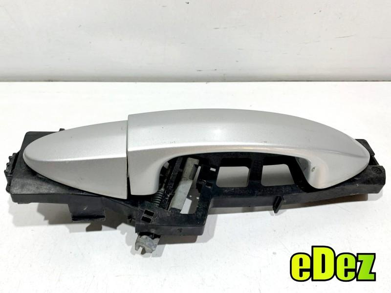 Maner usa dreapta fata culoare moondust silver (metallic) Ford Fiesta 6 (2008-2012) [MK7]