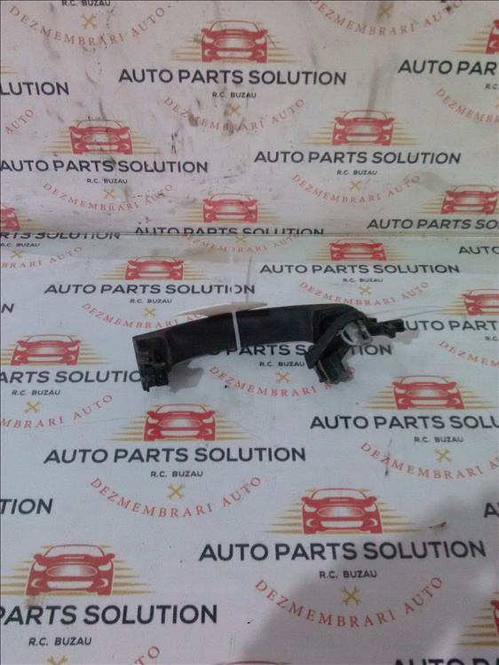 Maner usa dreapta fata FORD FIESTA an fabr.2008