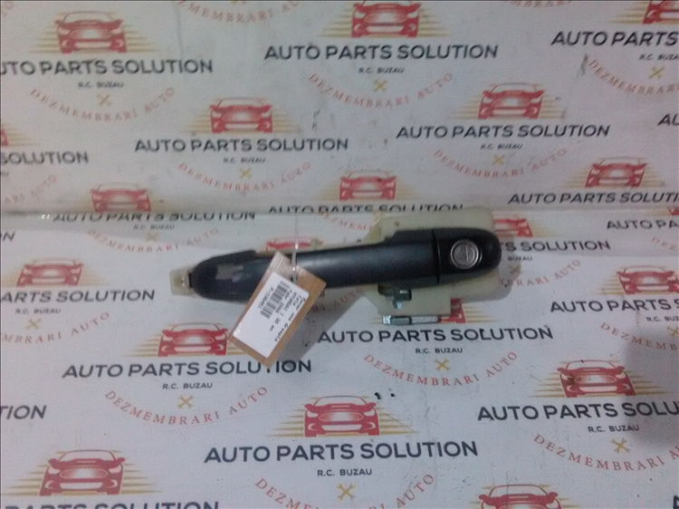 Maner usa dreapta fata HYUNDAI I 30 an fabr.2008
