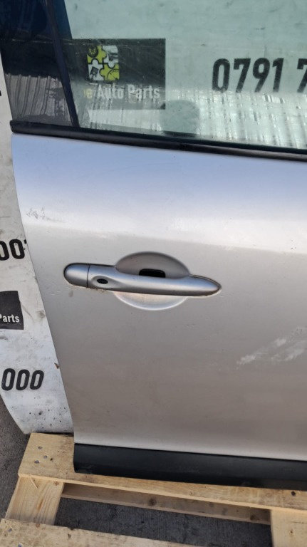 Maner usa dreapta fata keyless Renault Megane 3 an 2010