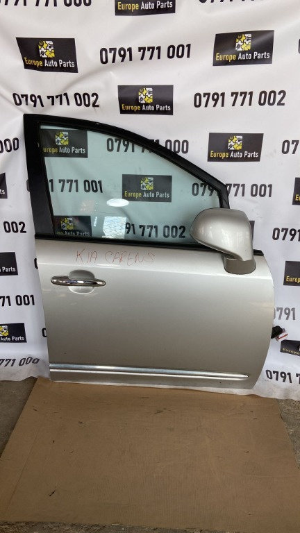 Maner usa dreapta fata Kia Carens 2 2.0 CRDI cod motor D4EA an 2009