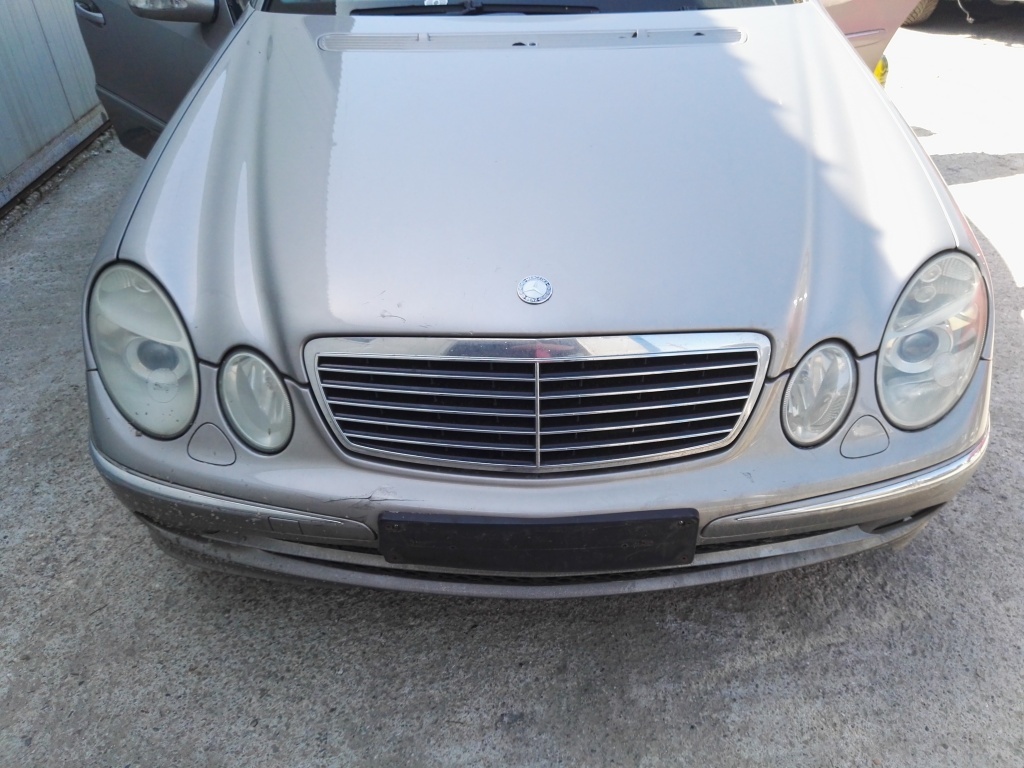 Maner usa dreapta fata Mercedes E-CLASS W211 2005 BERLINA E320 CDI V6