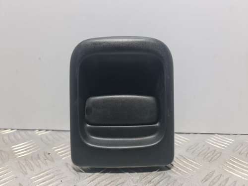 Maner usa dreapta fata Nissan Interstar 2002-> 7700352489