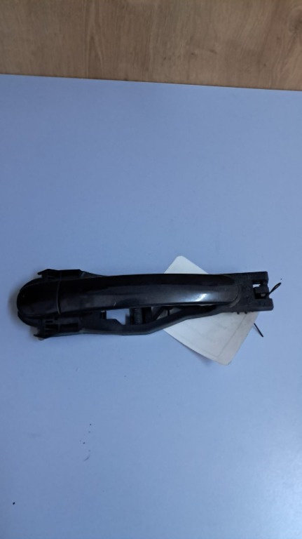 Maner usa dreapta fata Skoda Octavia 2 an fabricatie 2008 cod 6Y0837886