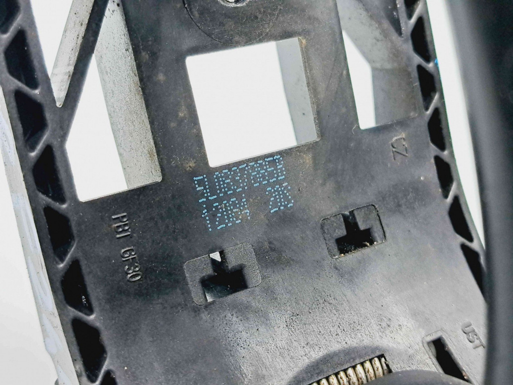 Maner usa dreapta fata Skoda Octavia 3 (5E3) [Fabr 2012-prezent] OEM