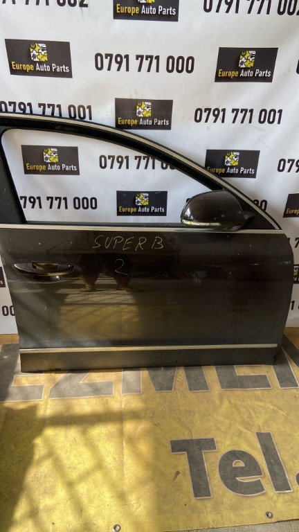 Maner usa dreapta fata Skoda Superb 2.0 TDI combi cod motor CFF an 2013