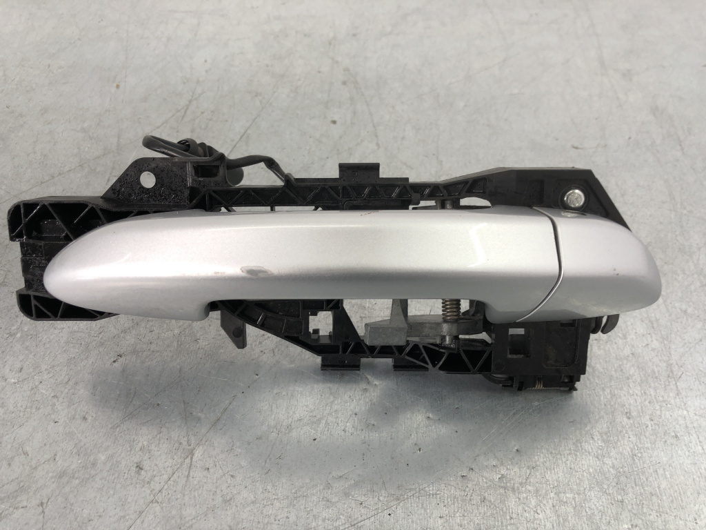 Maner usa dreapta fata Volkswagen CC Facelift sedan 2013 (3C0837886H)