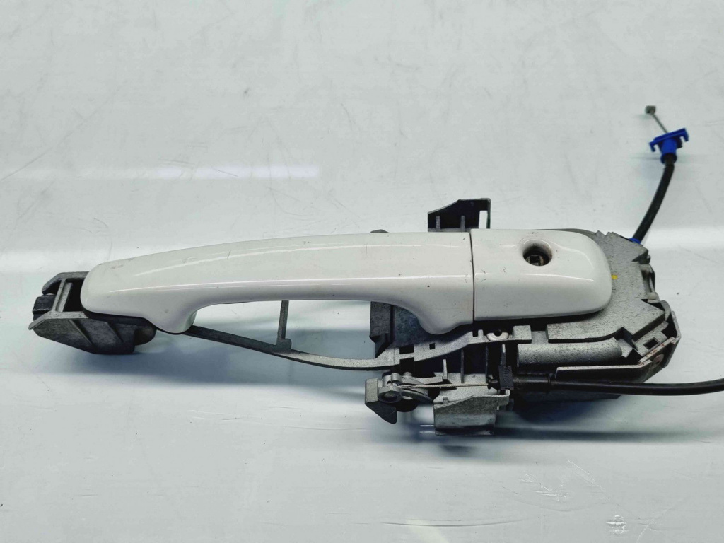 Maner usa dreapta fata Volvo C30 Coupe Facelift Rdesign [Fabr 2006-2013] 61400 Ice White Sod