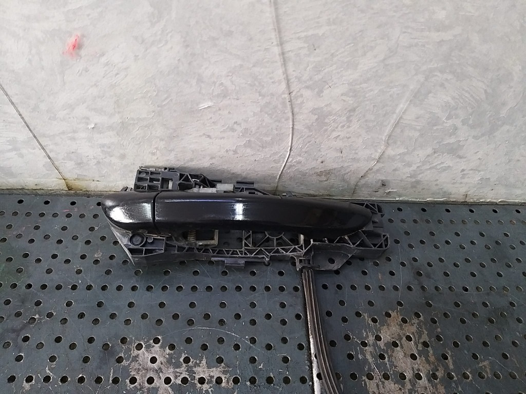 Maner usa dreapta fata vw passat b6 3c