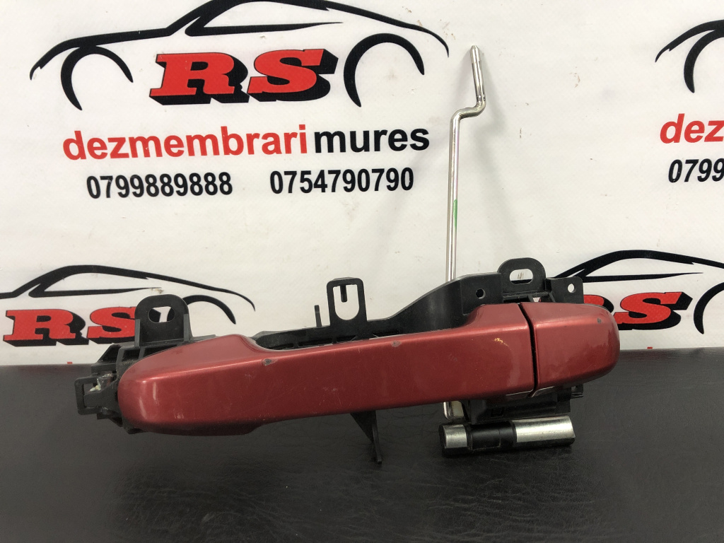 Maner usa dreapta fata Yaris 1.5 Hybrid sedan 2014 (cod intern: 212733)