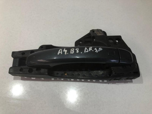 Maner usa dreapta spate 8t0837886 Audi A4 B8/8K [2007 - 2011]