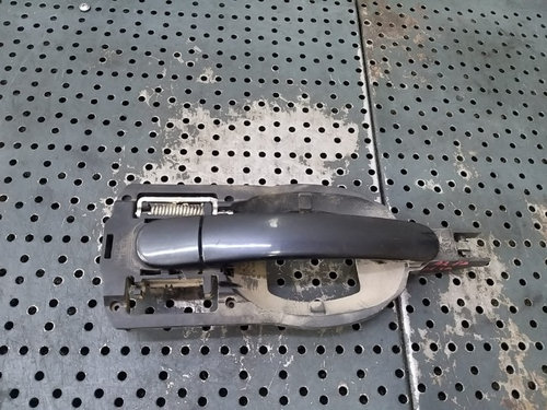 Maner usa dreapta spate audi a2 8z0 153352010