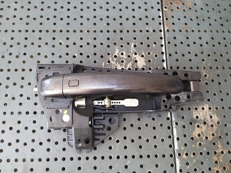 Maner usa dreapta spate audi a4 b8 8k 8t02837886