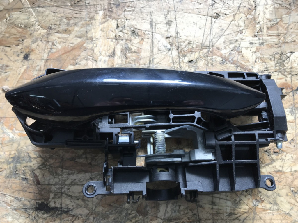 Maner usa dreapta spate BMW 520 d F11 F10 combi 2013 (X4717565009)