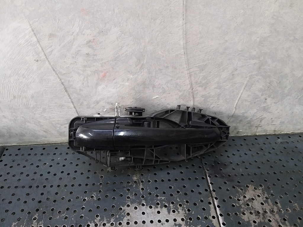 Maner usa dreapta spate ford puma j2k cf7