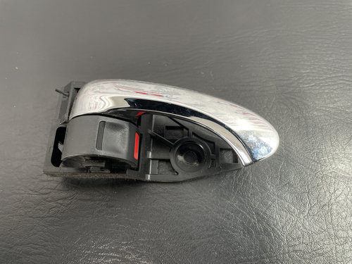 Maner usa dreapta spate interior Toyota RAV 4 D4D 2.2 177 cp Manual sedan 2007 (cod intern: 221575)