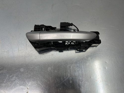 Maner usa dreapta spate keyless Volkswagen Passat CC 2.0 TDI DSG MSU , 170cp sedan 2011 (cod intern:...