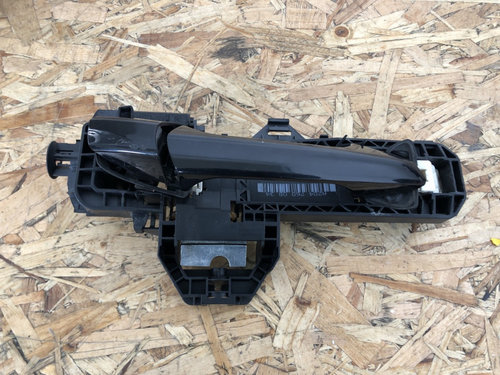 Maner usa dreapta spate Mercedes c class sedan 2008 (A2047600834)