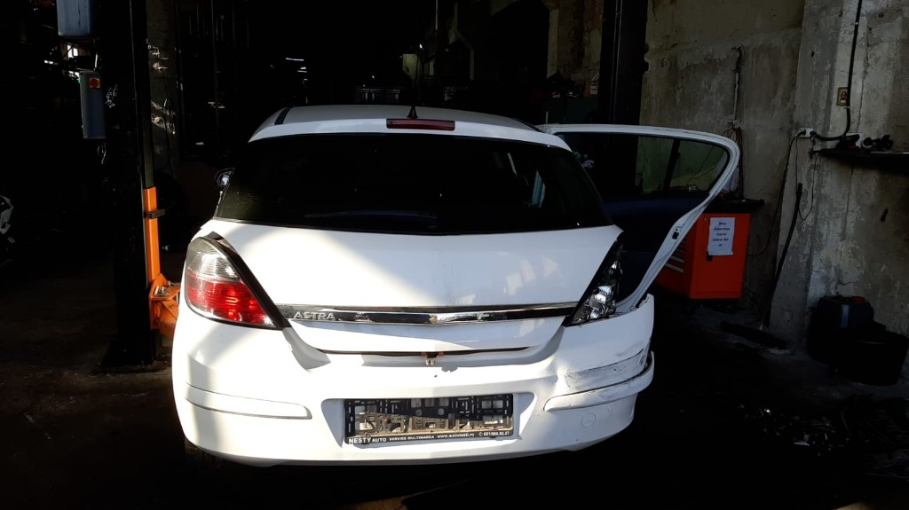 Maner usa dreapta spate Opel Astra H 2010 1.4 benzina Z14XEP 1.4 Z14XEP