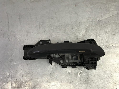 Maner usa dreapta spate Passat Variant B7 2.0TDI DSG sedan 2012 (cod intern: 65455)