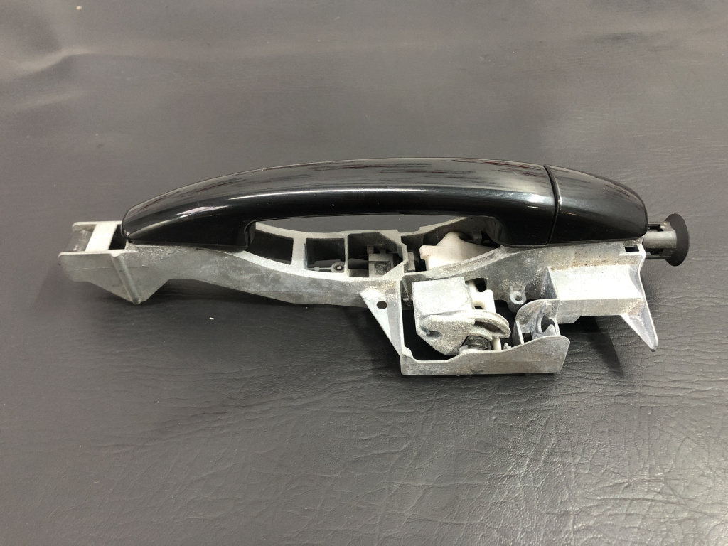 Maner usa dreapta spate Peugeot 3008 1.6 THP benzina, Manual, 156cp sedan 2010 (11670ZPD1)